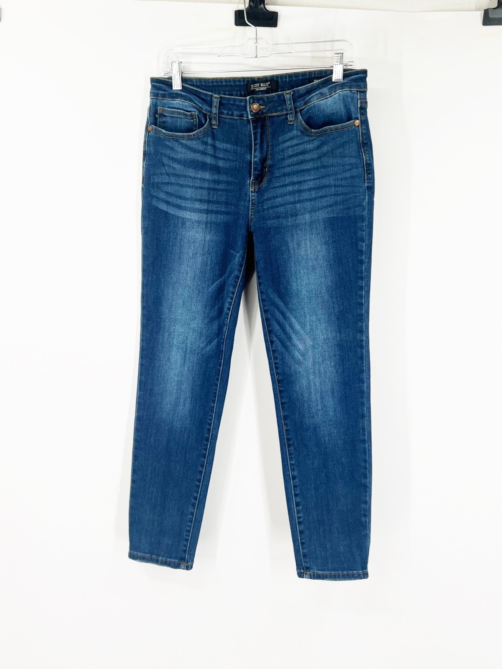 Judy Blue Relaxed Fit Mid-Rise Jeans